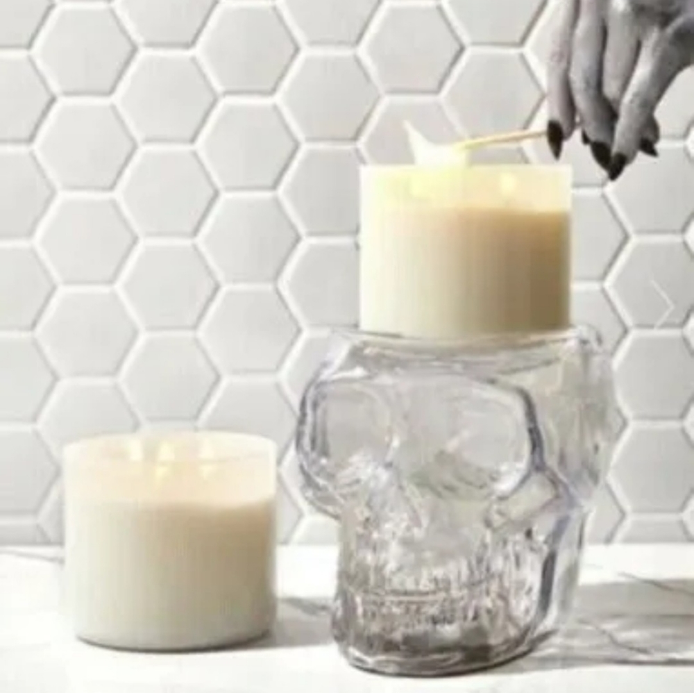 NEW Bath & Body Works 2021 Glass LIGHT-UP SKULL PEDESTAL 3-Wick Candle Holder